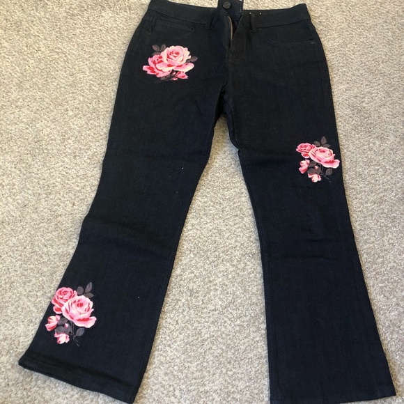 Kate Spade ‘Rambling Roses jeans’ - Picture 8 of 15